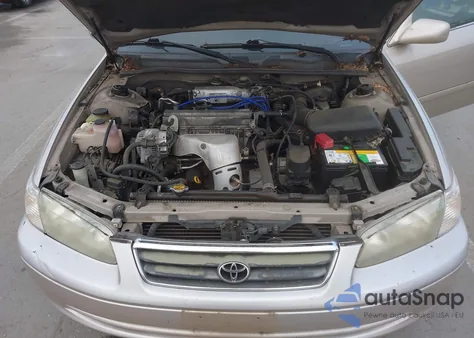 2001 Toyota Camry Le from USA, damaged, VIN 4T1BG22K01U853387